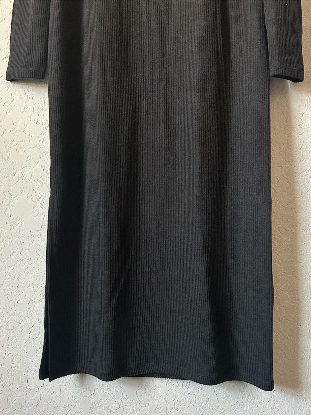 Time & Tru Ribbed Long Sleeve Maternity Dress - Picture 5 of 12